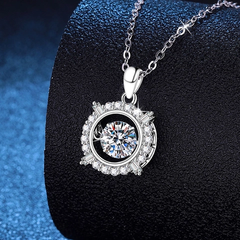 S925 Sterling Silver Dancing Moissanite Pendant Necklace For Women 1 Carat Heart Crown Round Solitaire Inlaid Jewelry Gift