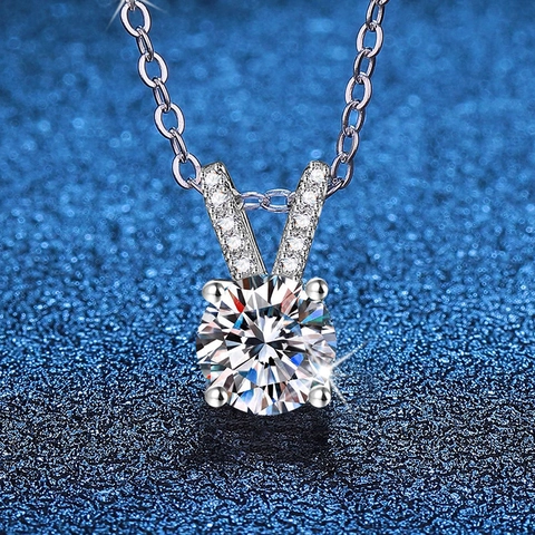 S925 Sterling Silver Moissanite Pendant Necklace Round Cut Sparkling Stone Rabbit Ear Design V Shape Bail Jewelry For Women