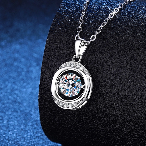 Collana con Ciondolo Moissanite Dancing Heart in Argento Sterling S925 per Donna Elegante Gioiello a Cerchio Tondo in Moissanite da 1 Carato