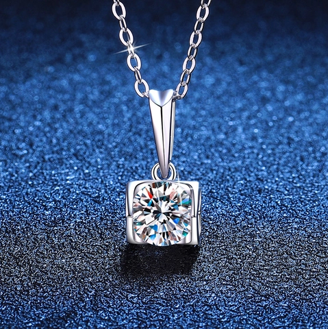 Collar de Colgante de Plata de Ley 925 Moissanita para Mujer Angel Kiss 1 Quilate Moissanita Color D Corazón Regalo San Valentín Joyería