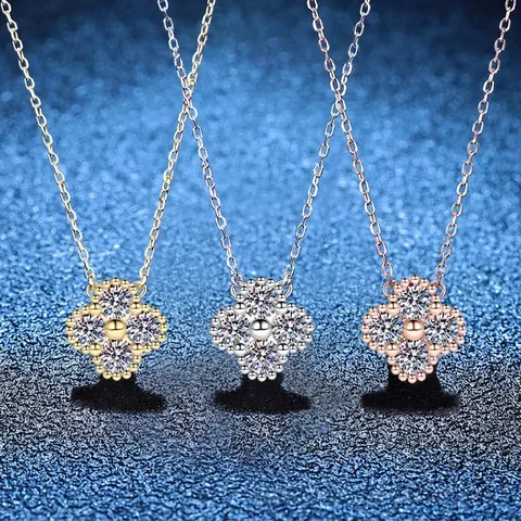 Collar con Colgante de Trébol de Cuatro Hojas de Plata de Ley 925 Moissanita de 1,2ct Mujer Color D Joyería de Lujo