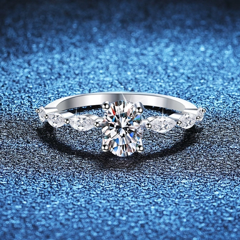 Anillo de Plata de Ley 925 con Moissanita para Mujer Corte Ovalado Piedra Brillante Anillo de Compromiso Boda Joyería Elegante