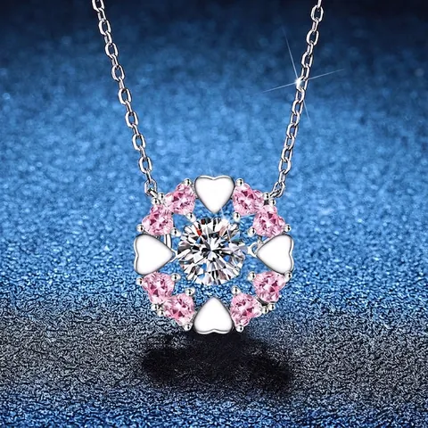 Collar con Colgante de Corazón Danzante de Plata de Ley S925 Moissanita para Mujer Collar de Corazón Romántico Regalo de Joyería de San Valentín