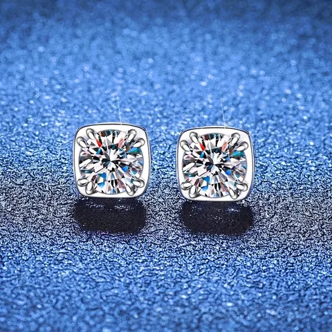 Classic Square Four Prong Moissanite Stud Earrings In 925 Sterling Silver For Women Elegant Wedding Party D Color VVS1 Fine Jewelry
