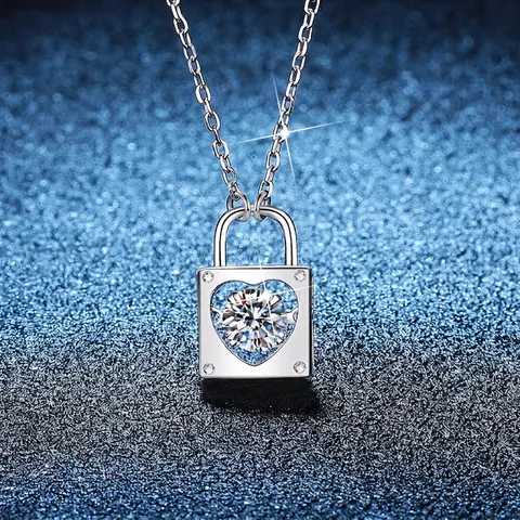Collana con Pendente Lucchetto a Cuore in Argento Sterling 925 Moissanite Zirconia per Donna Gioielli Minimalisti di Lusso Intarsiati Regalo