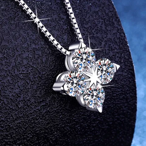 D Color Moissanite Four Leaf Clover Pendant Necklace 925 Sterling Silver Box Chain Jewelry For Women With GRA Certificate