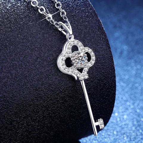 Collar con Colgante de Llave de Moissanita de Plata de Ley S925 para Mujer Cadena de Clavícula de Llave Brillante Joyería