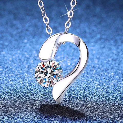 Elegant 925 Sterling Silver Moissanite Heart Pendant Necklace Romantic Inlaid White Gold Plated Delicate Fine Jewelry For Women
