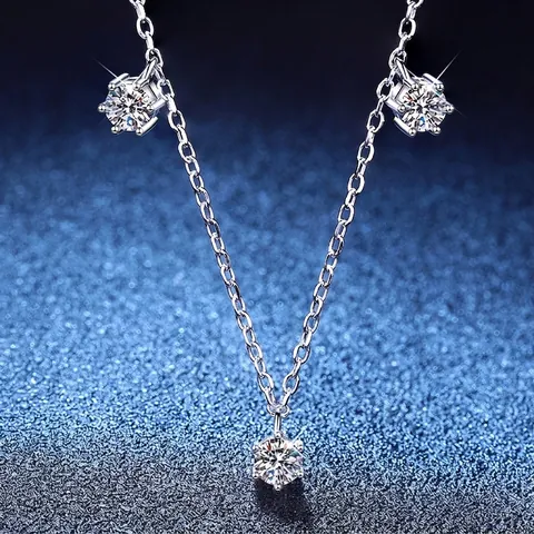 Collier Moissanite en Argent Sterling 925 pour Femmes Élégante Chaîne de Clavicule de Luxe Léger Pendentif Nœud Papillon Pluie de Météores avec Certificat