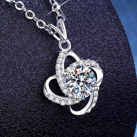 925 Sterlingsilber Moissanit Kleeblatt Anhänger Halskette Funkelnde Labor-Diamant Blume Schmuck Für Damen Elegante Kette Geschenk