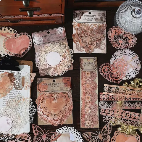 Paquete de Material de Scrapbooking de Papel de Encaje Cortado con Láser Retro Vintage Motivos de Mariposa Corazón Floral para Decoración de Manualidades DIY