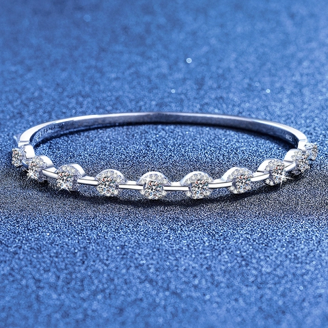 Elegante Bracciale in Argento Sterling 925 Con Moissanite da 2 Carati per Donna Bangle Tondo Intarsiato Con Certificato GRA