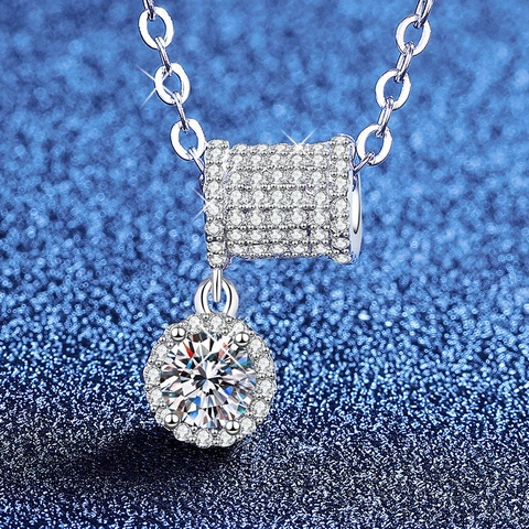 925 Sterling Silver Moissanite Necklace For Women Elegant Small Waist Halo Pendant With GRA Certificate Fashion Jewelry
