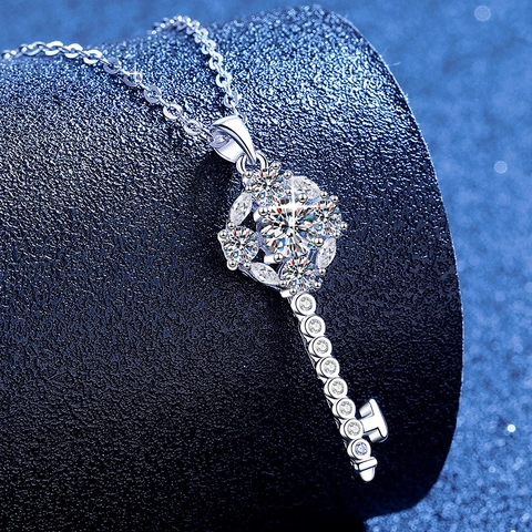 Moissanite Key Pendant Necklace 925 Sterling Silver Sunflower Cluster Sparkly Elegant Jewelry For Women