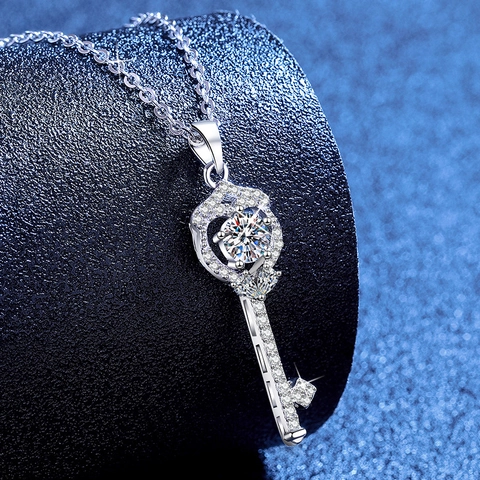 Collar con Colgante de Llave de Plata de Ley 925 Moissanita Diseño de Corona y Corazón con Diamantes de Imitación Joyería