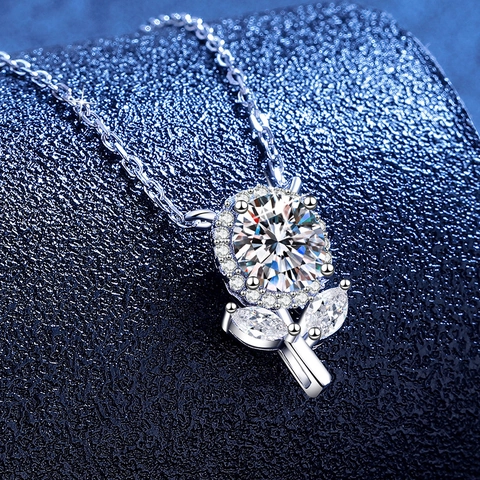 Lujoso Collar Con Colgante de Flor de Plata de Ley 925 Moissanita para Mujer Color D VVS1 Joyería Fina Regalo