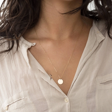Collier Pendentif Disque Rond en Acier Inoxydable Minimaliste Femme Pièce Polie Cercle Martelée Bijoux Personnalisés Cadeau Collier