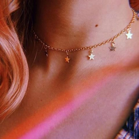 Collar Gargantilla con Colgante de Estrella de Acero Inoxidable Minimalista Chapado en Oro Cadena de Estrella para Mujer Joyería