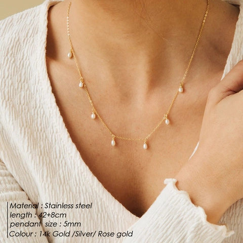 Elegante Collana in Acciaio Inossidabile con Perle Artificiali per Donna Catena con Pendente a Perla Ovale Minimalista Gioielli