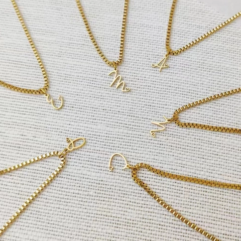 Collana con Pendente a Forma di Lettera e Cuore in Acciaio Inossidabile Minimalista Catena a Box Galvanica per Donna Oro Argento