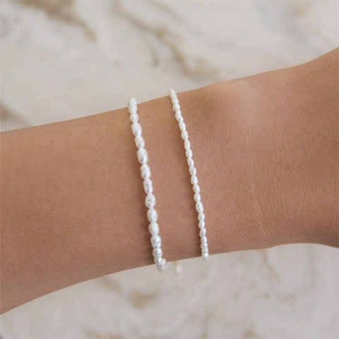 Elegante Bracciale in Acciaio Inossidabile Placcato Oro con Perla Artificiale per Donna Gioielli Minimalisti con Perline Bracciale Regolabile Regalo