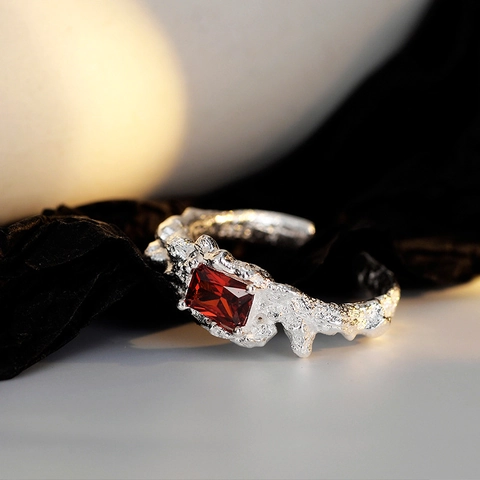 S925 Sterling Silver Vintage Lava Texture Open Ring Rectangle Red Rhinestone Inlaid Adjustable Finger Ring For Women Jewelry
