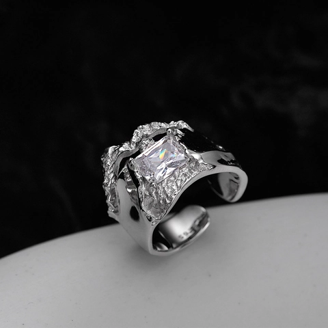 Anillo Abierto de Plata de Ley S925 con Circonia Rectangular para Mujer Textura de Lava Irregular Anillo Ajustable Joyería Regalo
