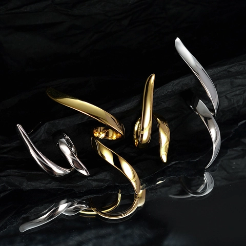 Orecchini a Bottone in Argento Sterling 925 Asimmetrici a Linee Fluide Gioielli Geometrici Irregolari Minimalisti per Donna Oro Bianco Oro 18K