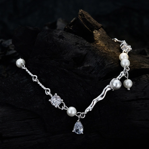 S925 Sterlingsilber Künstliche Perle Armband Für Damen Weißgold Galvanisiert Wellenförmiges Zweig-Design Super Glänzender Zirkonia Handgemachter Schmuck