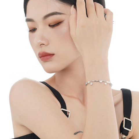 S925 Sterlingsilber Künstliche Perle Armband Für Damen Weißgold Galvanisiert Wellenförmiges Zweig-Design Super Glänzender Zirkonia Handgemachter Schmuck