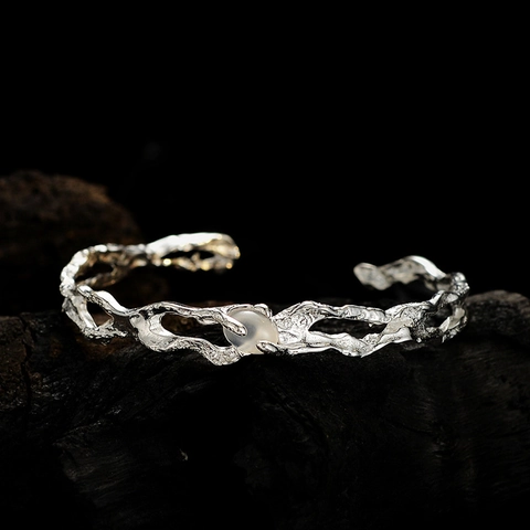 S925 Sterlingsilber Hohl Lava Textur Offener Armreif Für Damen Weißer Achat Edelstein Eingelegt Mode Schmuck Handschmuck