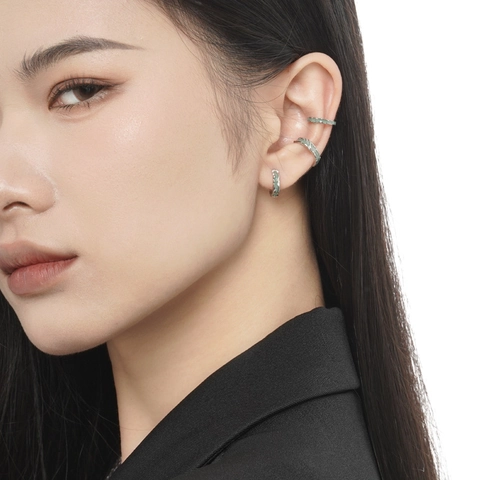 S925 Argent Sterling Vert Menthe Ear Cuff Pour Femmes Sans Perçage Requis Irregulière Texture de Lave Petit Design Clip Oreille