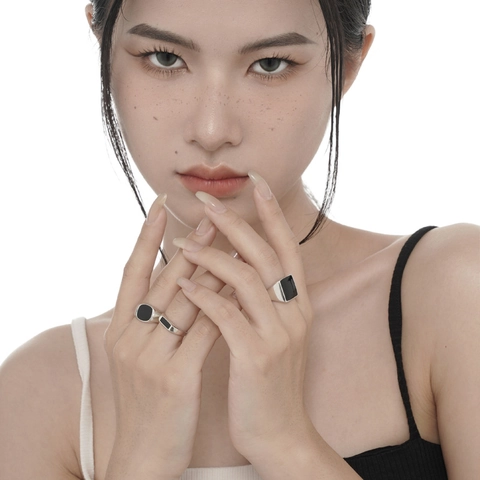 Vintage S925 Sterling Silver Black Epoxy Open Ring For Women Minimalist Thai Silver Geometric Adjustable Finger Ring Jewelry