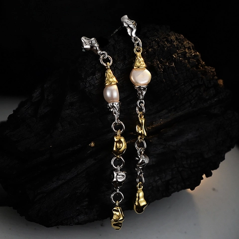 Boucles d'Oreilles Pendantes Perle Artificielle en Argent Sterling S925 pour Femmes Designer de Niche Métal Irrégulier Bicolore Bijoux