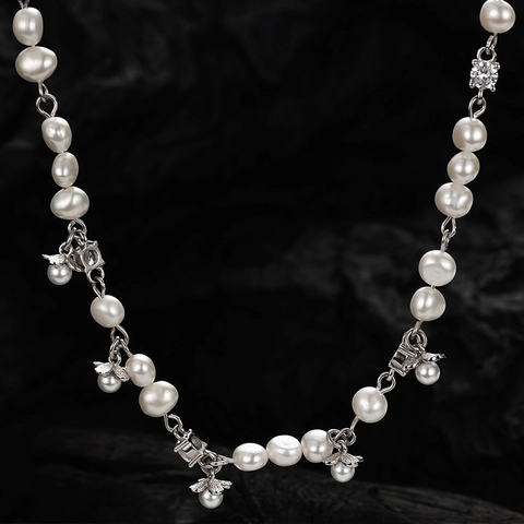 Collar de Plata de Ley 925 con Perla Artificial Barroca Colgante de Abeja y Flor Joyería Elegante para Mujer Tono Oro Blanco