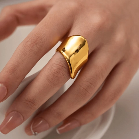 Onregelmatige Geometrische Roestvrijstalen Brede Ring Voor Dames 18K Verguld Golf Statement Ring Minimalistische Mode Sieraden