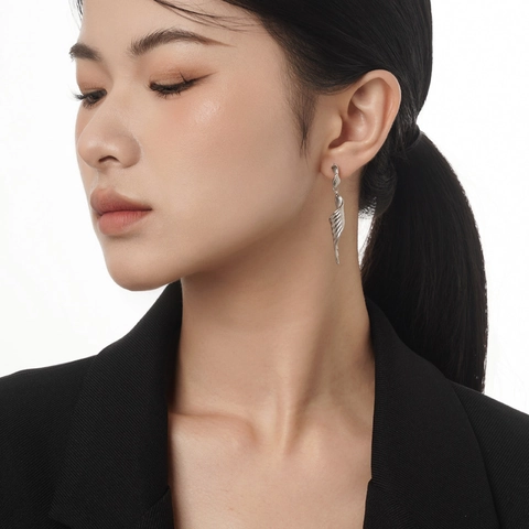 Elegantes Pendientes Largos de Ala de Plata de Ley 925 para Mujer Diseño de Nicho Geométrico Joyería de Moda Galvanizada de Alas
