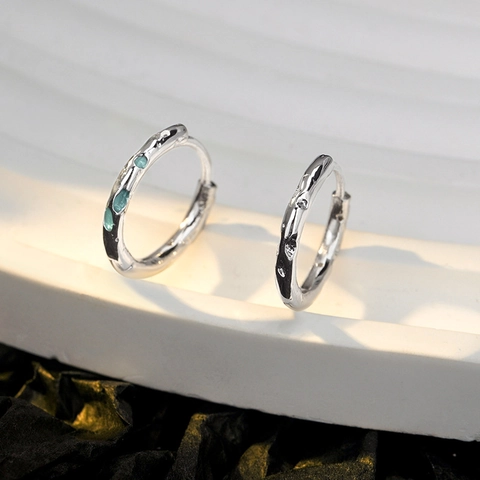 Orecchini a Cerchio Martellati Irregolari in Argento Sterling S925 per Donna Design di Nicchia Smalto Strass Piccoli Huggies
