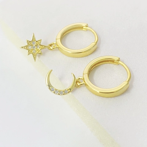 Orecchini a Cerchio Asimmetrici in Argento Sterling S925 Con Luna e Stella e Zirconia Per Donna Gioielli Celestiali Eleganti