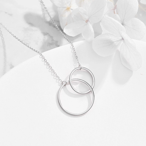 Collana con Pendente a Doppi Cerchi Intrecciati in Argento Sterling S925 per Donna Semplice Catena a Clavicola Lucida