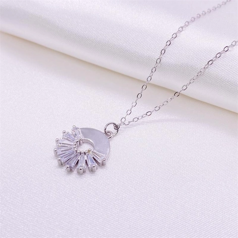 Collar de Pendiente en Forma de Abanico de Plata de Ley 925 Elegante Cadena de Clavícula Geométrica con Strass Joyería Mujer Regalo