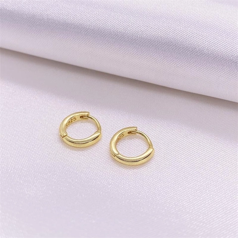 Pendientes de Aro Pequeños de Plata de Ley S925 Minimalistas para Mujer Pendientes Huggie Geométricos Bañados en Oro Joyería Sencilla