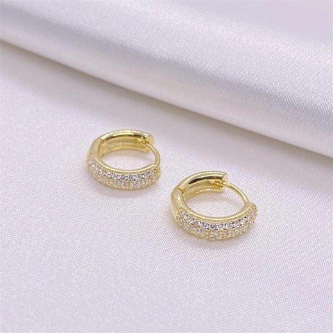 Klassische S925 Sterlingsilber Dreireihige Strass Huggie Creolen Vergoldete Pave Set Full Diamond Schmuck Für Damen