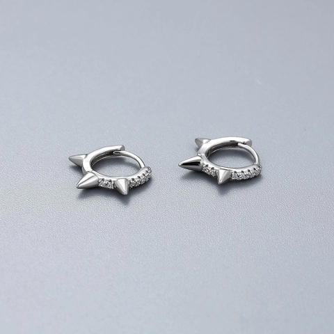 Orecchini a Cerchio Punk con Borchie a Spillo in Argento Sterling 925 per Donna con Micro Intarsi in Zirconia Gioielli di Moda