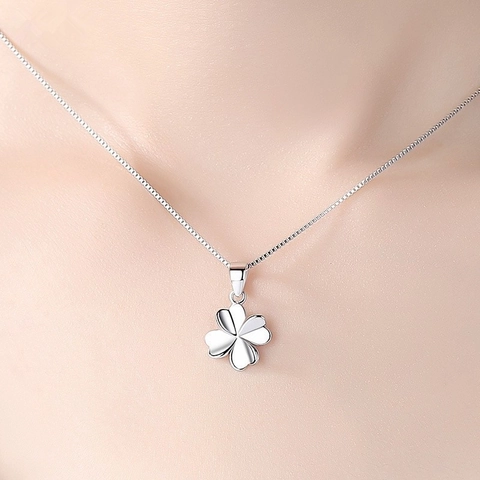 925 Sterling Silver Four Leaf Clover Pendant For Women Polished Simple Sweet Heart Shaped Jewelry Pendant Only Without Chain
