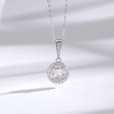 Collar con Colgante de Halo de Circonia en Plata de Ley 925 para Mujer Elegante Cadena de Clavícula Soulmate Redonda Brillante