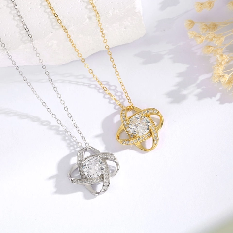 Collana con Ciondolo Quadrifoglio Geometrico in Argento Sterling 925 Donna Micro Pavé Zirconia Gioielli di Moda Catena