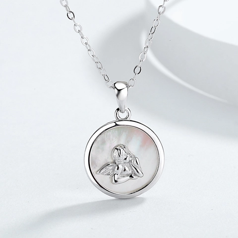 925 Sterling Silver Angel Relief Pendant Necklace For Women Vintage Mother Of Pearl Cherub Coin Pendant Elegant Jewelry Gift
