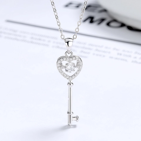 925 Argento Sterling Collana a Chiave di Cuore Con Pietra Danzante Zirconia Elegante Semplice Pendente Collana per Donna Gioielli Regalo