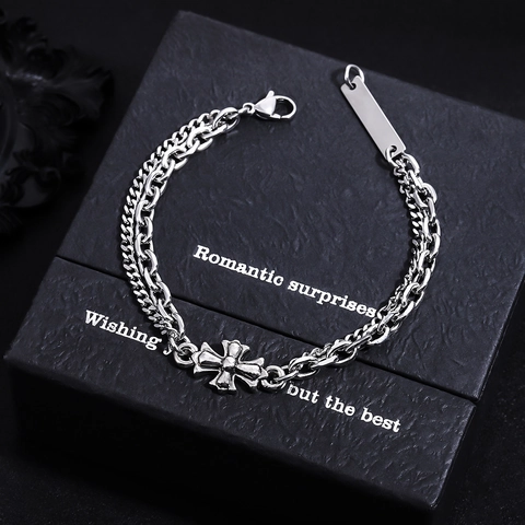 Bracelet Double Couche Croix en Acier Titane Rétro Punk Gothique Chaîne Argent Avec Plaque d'Identité Bijoux de Main Unisexe